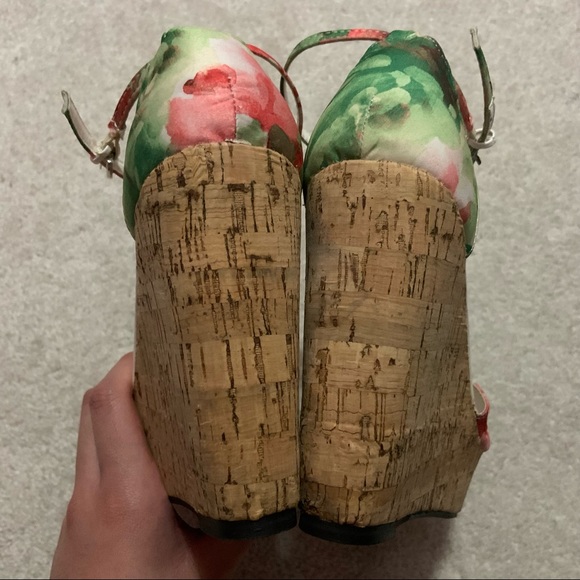 Floral Print Cork Wedges - Picture 6 of 13